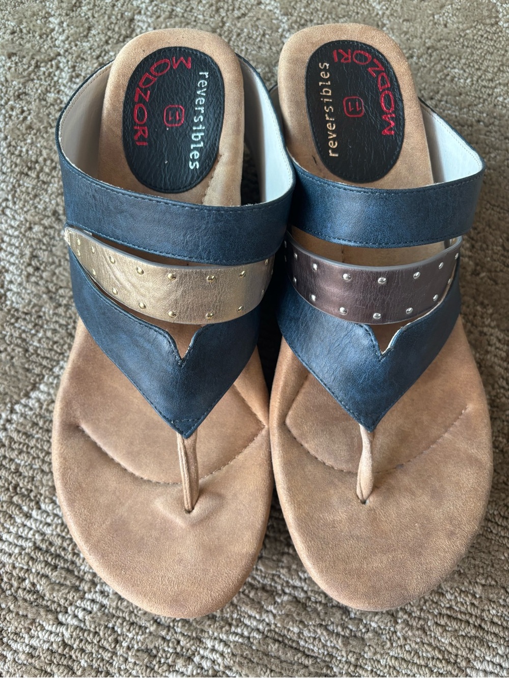 Miz Zori Reversibles Women's Navy and Brown Thong Sandals